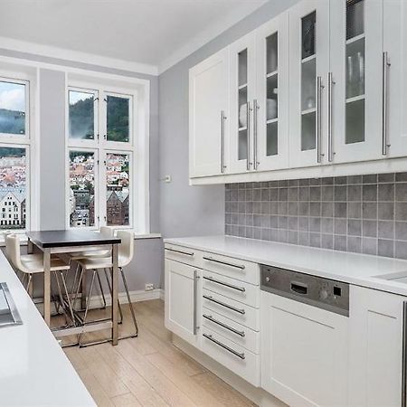 Apartment With Beautiful View To Bryggen Bergen Bagian luar foto